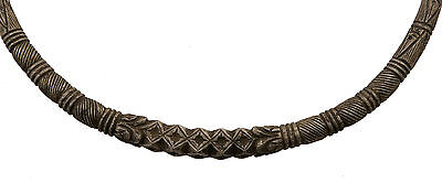 Torque Ancien Collier metal tribal Hansuli Tharu Tamang Népal Tibet 3648 2