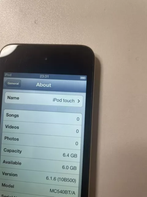 Apple iPod touch 4th Generation (Late 2010) Black (8GB) 2
