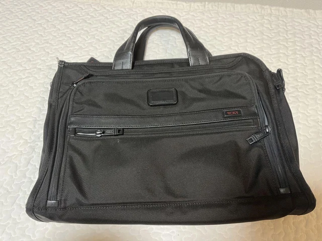 Tumi Alpha3 Slim Deluxe Portfolio