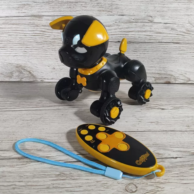 WowWee Chippies Chippo Robot Dog Remote Control Black Yellow No Box