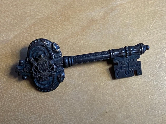 Vintage German Hat pin Key Oktoberfest