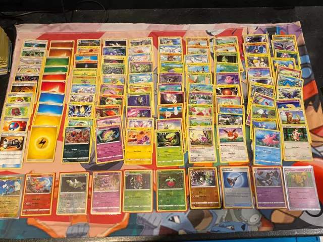 Pokemon 100 Card Bundle TCG genuine Pokemon Cards With 10 Shinys Holo/Reverse