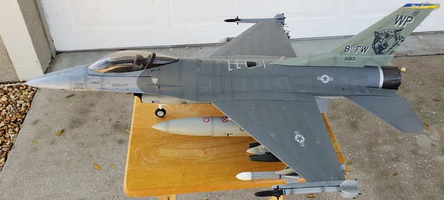 エリートフォースF-16fighting falcon1/18 航空機・ヘリコプター bbi