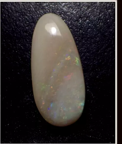 Australian Mintabie Crystal Opal 7.75tcw light multicolor  24 x 11mm