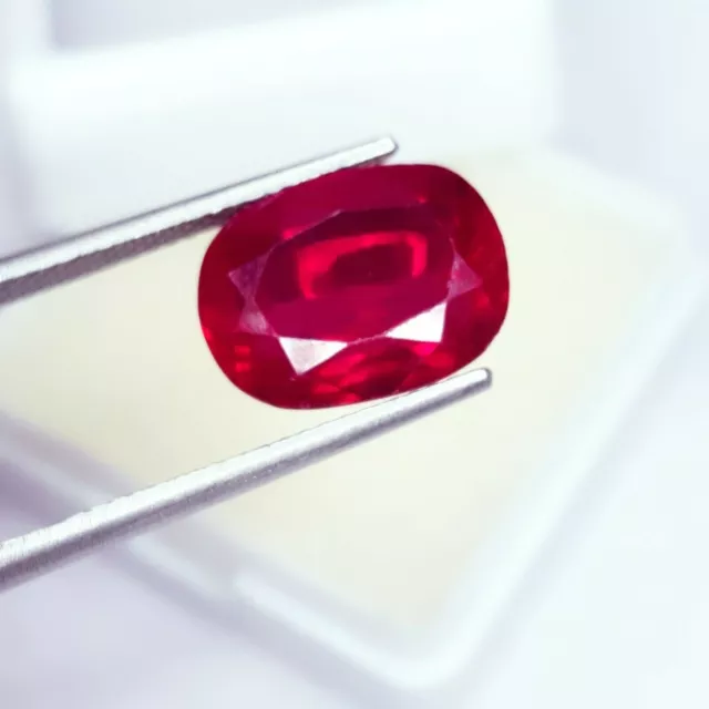 Superbe rubis de Madagascar - 9,17 carats avec certificat.