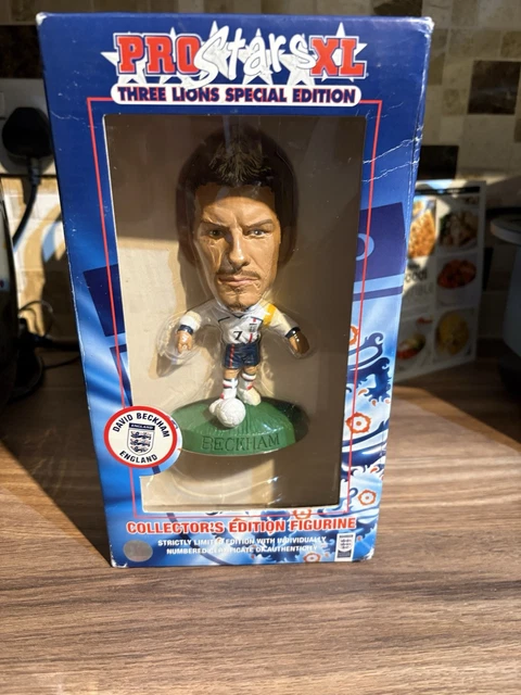 3 Figurines Corinthian Football – Beckham Et Autres – Collection Angleterre