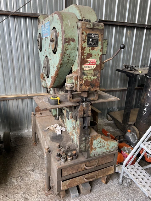 Mudea 38 Ton Ironworker