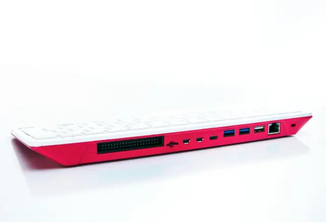 Raspberry Pi 400 It Ordinateur (Quad Core 1,8Ghz,4 Gbram ; ,WLAN,Bluetooth Bord