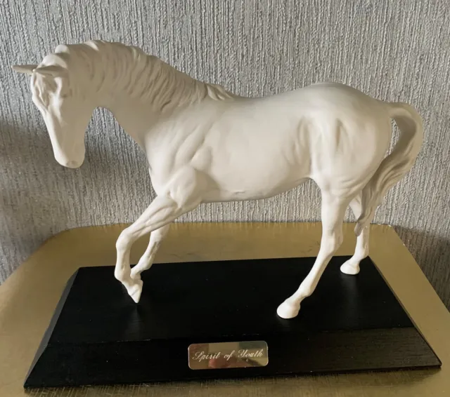 BESWICK HORSE SPIRIT OF YOUTH WHITE MATT FINISH  MODEL No. 2703 PERFECT