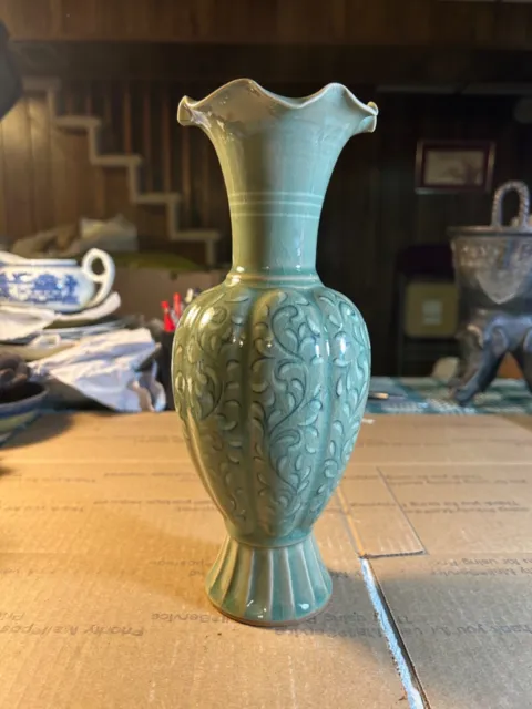Antique Korean Celadon Crackle Glaze National Treasure Vase