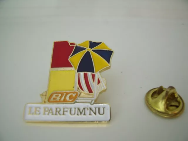 Pin's Pin Pins Badge Parfum Perfume BIC NU / BIC NUDE TOP !