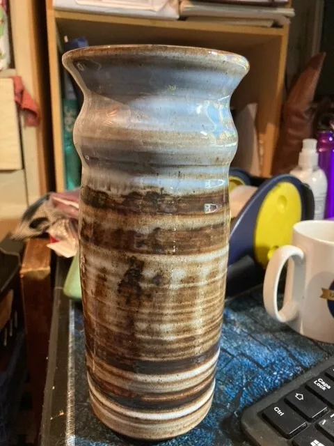 Stunning Llangollen Slipware  studio pottery Vase 8.5 inches tall. with label