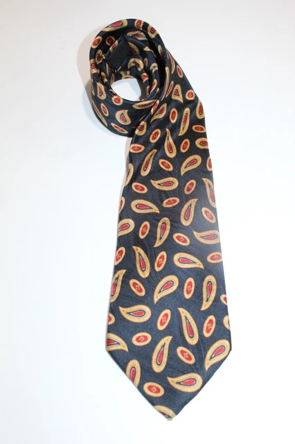 Vtg Fendi Mens Silk Tie  Excellent Condition Tear Drop Blk