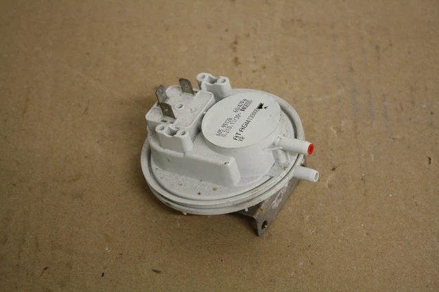 ATAG Benraad Luftdifferenzdruckschalter VR-K/B S4123200 Druckdose Druckschalter