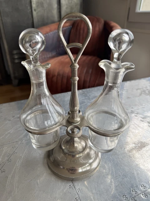 Huilier Vinaigrier En Métal Argenté Et Cristal Ciselé - Décor Floral - Vintage