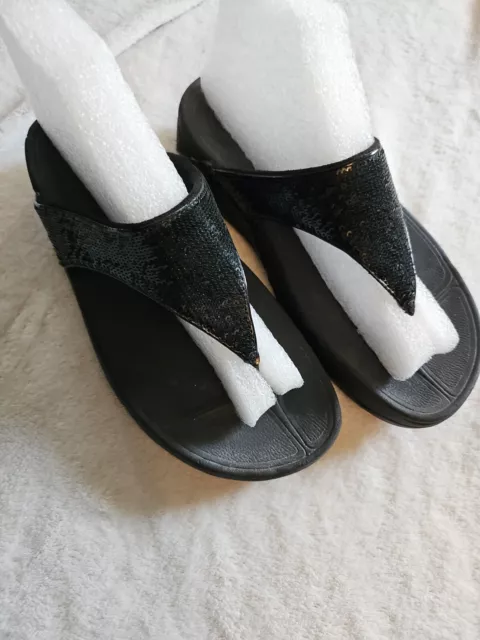 FitFlop 034-001 Womens Lulu Thong Flip Flop Sandals Black Sequins Size 7.  C26