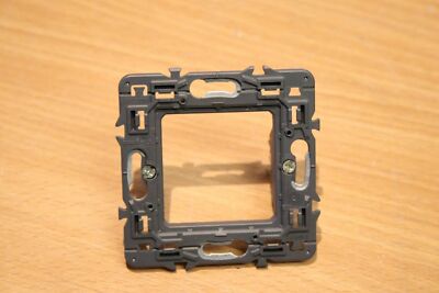Legrand NEUF Lot de 5X LEGRAND 80261 Support simple à griffes Céliane ou Mosaïc 