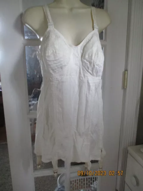 VINTAGE IVORY ALL in One Sears Girdle Bustier Corselette ? SIZE 39 $49. ...