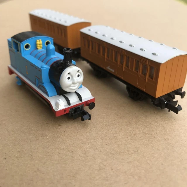 Tomix Thomas The Train Passenger Car Set Ngauge Need Repair