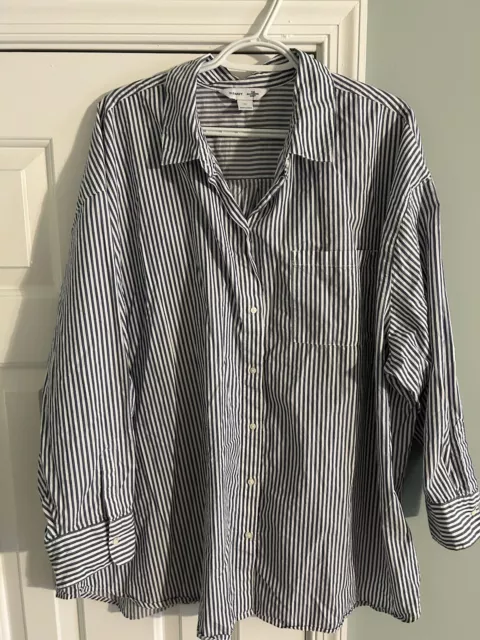 Old Navy Women’s Plus Size 2X The Boyfriend Shirt Long Sleeve Button Up Stripe