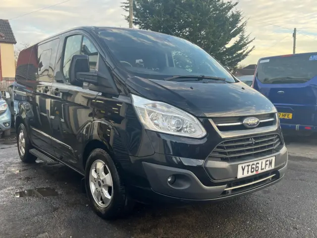 Ford Tourneo Custom wav wheelchair access accessible disabled vehicle Euro 6