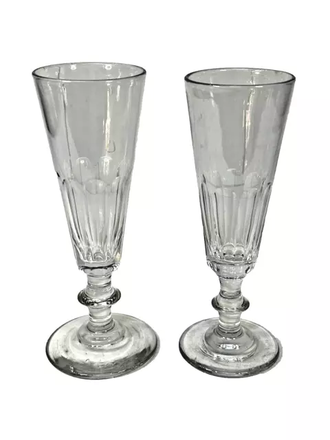 2 flûtes à champagne en cristal soufflé taillé cotes plates modèle Caton XIXème