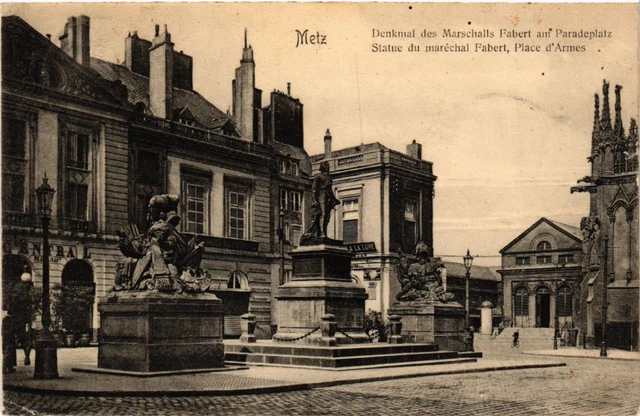 CPA AK METZ monument of the Marshal Fabert at the parade square statue of you. (455108)