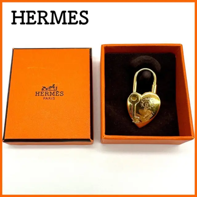 Hermes ANNEE DE LA FANTAISIE Cadena Bag Charm 2004 Limited Gold W/ Box 230529T