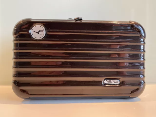 RIMOWA First Class Lufthansa Amenity Kit, Chocolate Braun Metallic