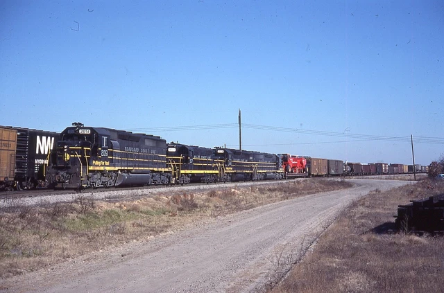 ORIGINAL RAILROAD SLIDE SCL SEABOARD COAST LINE 2051 Hamlet NC EMD SD45-2 train