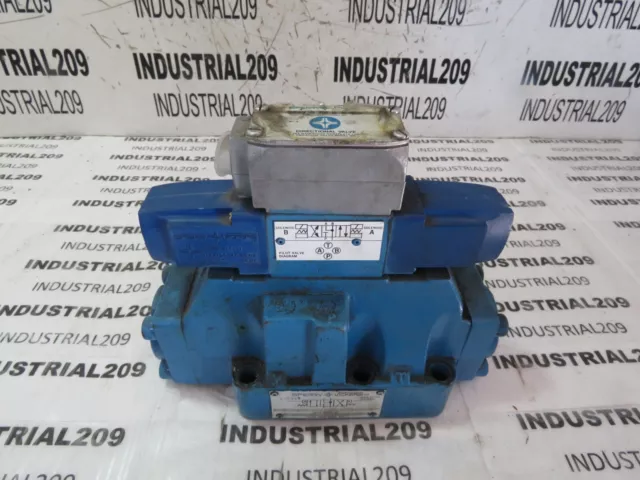 Sperry 064V 3 Cc W B 10 Directional Valve New Old Stock