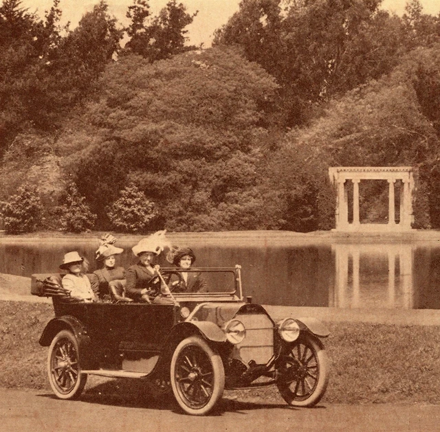 Golden Gate Park Winter Women Hats Car San Francisco CA Southern Pacific RR