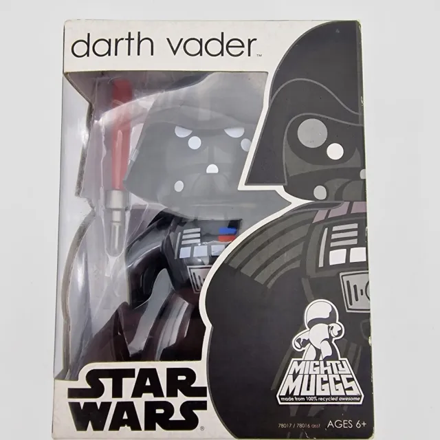 Darth Vader Mighty Muggs Modello Star Wars Figura Hasbro in scatola con spada leggera