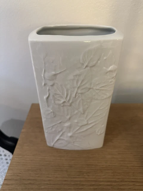 Naaman Israel Vintage 70's Modernist Leaf Leaves Design White Porcelain Vase