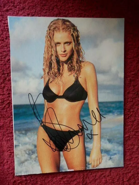 Donna Air -  English Actress / Singer    -   Autographed  Photo
