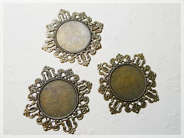 5 Rahmen filigran in antik bronze für 25 mm Cabochons