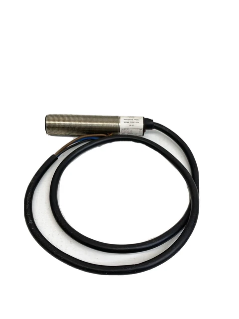 Allen Bradley 871C-P5A18 A Inductive Proximity Sensor 5mm Range 10-30VDC NOt