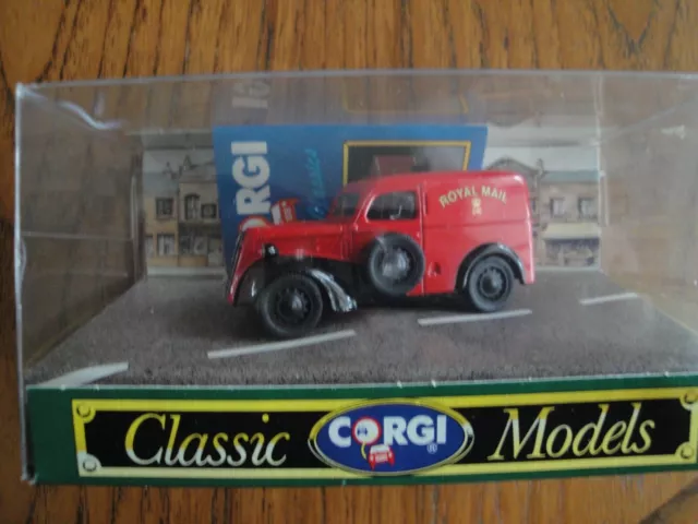 1:43 Corgi Classics D980/1 Ford Popular Van, Royal Mail, Red, Boxed