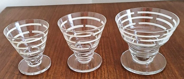 ensemble de 23 verres vintage années 50
