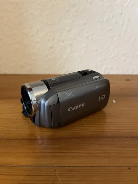 Canon Digital Camcorder HF R205 Full HD, HDMI, Touch Screen, Dual SD Slots, VGC