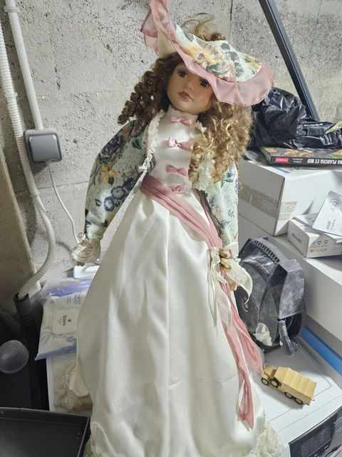 Poupée De Collection First Lady En Porcelaine – Modèle Ophelie 46cm