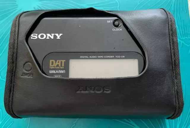 SONY Walkman DAT TCD-D8 / parfait état + housse