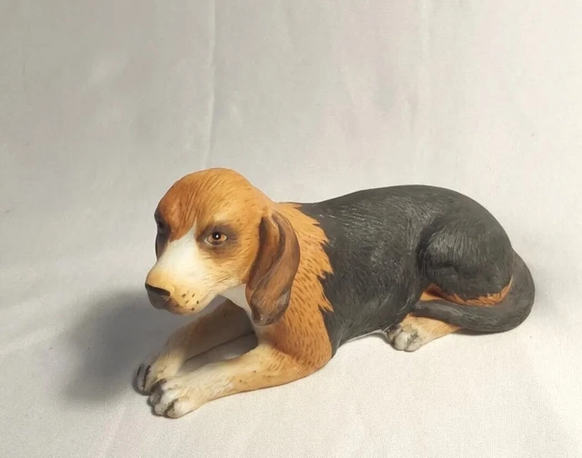 Vintage 1987 Lefton China Figurine Hound Dog Lying Down Hand Painted