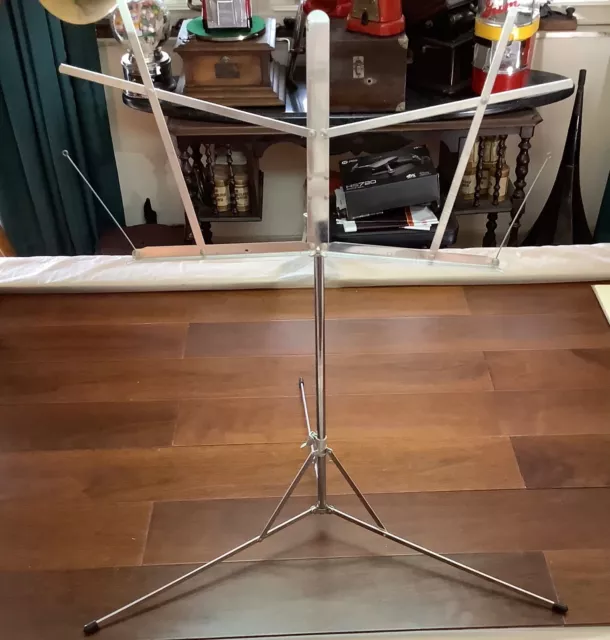 SHEET MUSIC STAND - Hamilton 400-N Made in USA, Lightly Used SHEET MUSIC STAND - Hamilton 400-N Made in USA, Lightly Used