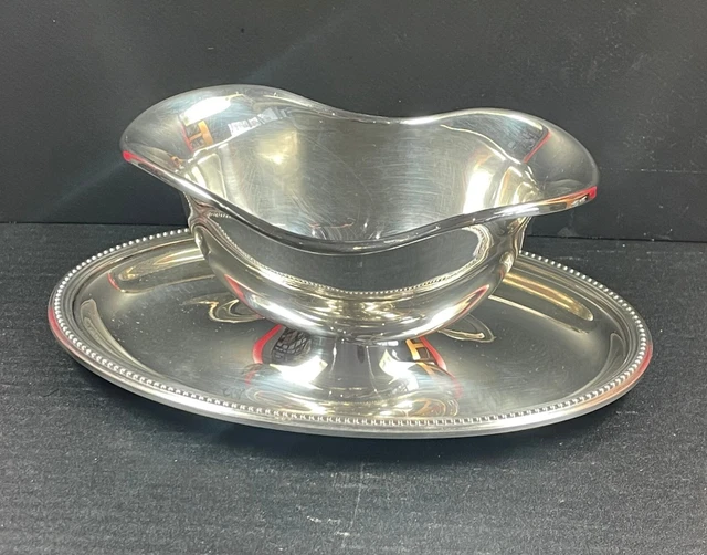 saleron de la maison christofle modèle ondulation