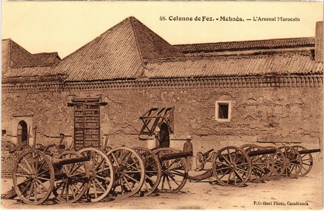 CPA AK MAROC Colonne de FEZ - MEKNES - L'Arsenal Marocain (92789)