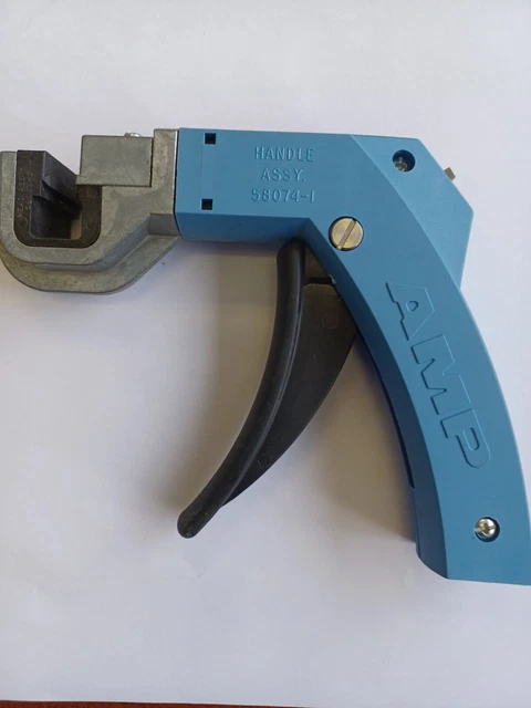 AMP / TE CONNECTIVITY 58074-1 PISTOL HANDLE CRIMPER w/ 58063-2 TERMINATION HEAD