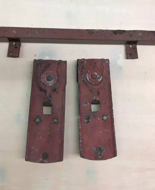 Antique Barn Door Sliders Single Rollers With 6' Foot Track VTG Old Red 1505-22B