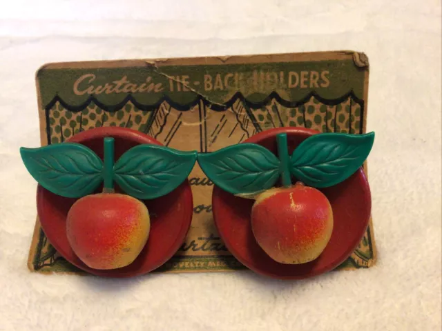 vtg wood fruit curtain tie-back holders Original Display Card, Retro Kitchen