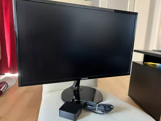 Samsung S24F350FHU 59 cm (24")